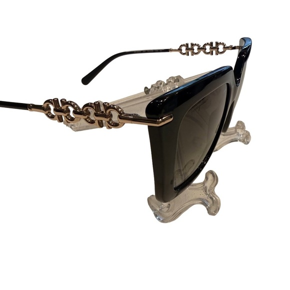 Salvatore Ferragamo SF1041S-001 Sunglasses 51mm 100% Authentic main image 8